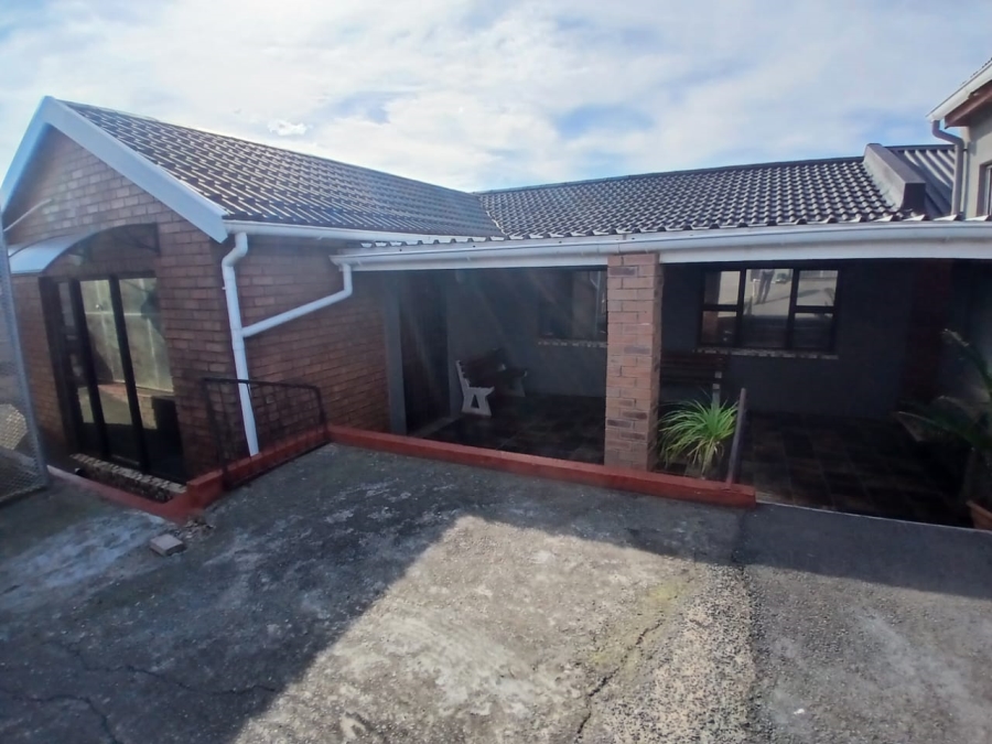 3 Bedroom Property for Sale in Gompo Town Eastern Cape